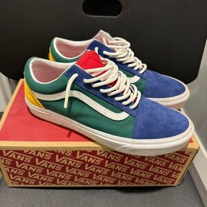 Vans ‘ Yacht Club ‘